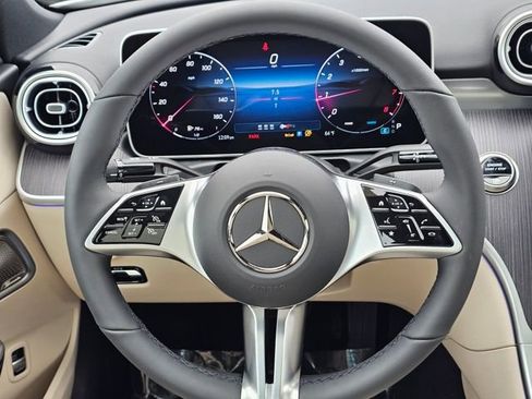 New 2025 Mercedes-Benz C 300 4MATIC Sedan image 30