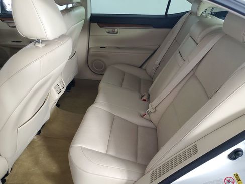 Used 2014 Lexus ES 300h image 13