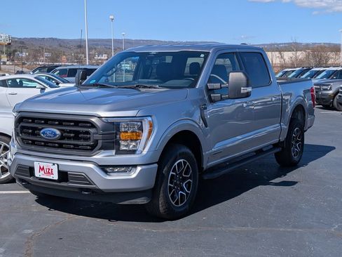 Used 2022 Ford F150 XLT w/ Equipment Group 302A High AWD/4WD image 3