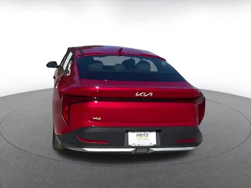 Used 2025 Kia K4 LXS image 12