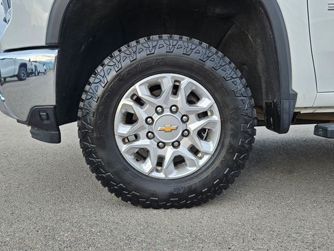 Used 2024 Chevrolet Silverado 3500 LTZ w/ LTZ Convenience Package AWD/4WD image 11