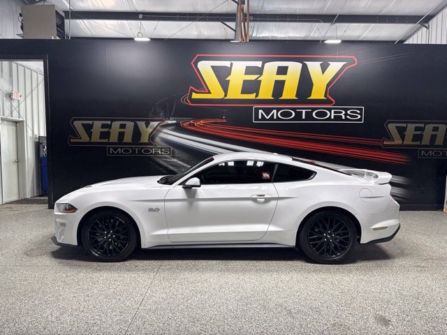 Used 2019 Ford Mustang GT Premium w/ GT Performance Package RWD image 3