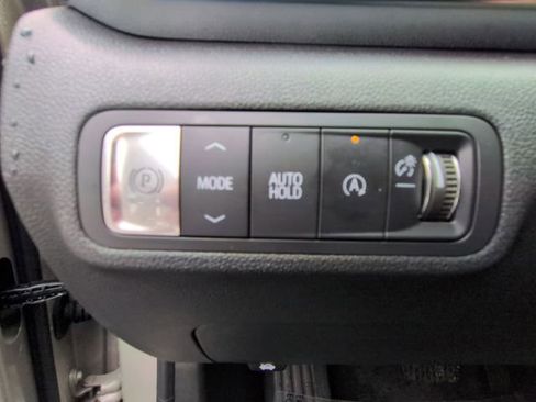 Used 2025 GMC Terrain Elevation image 34