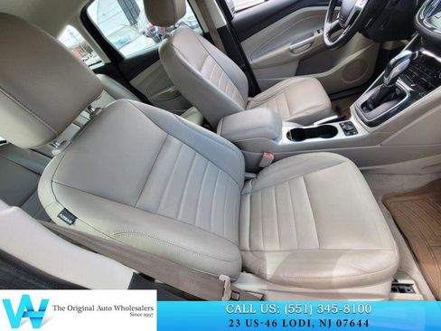 Used 2013 Ford C-MAX SEL FWD image 18