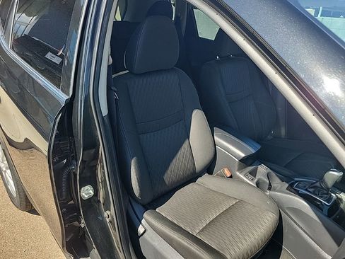 Used 2019 Nissan Rogue SV AWD/4WD image 40