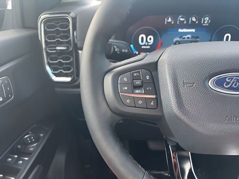 New 2025 Ford Ranger Lariat w/ FX4 Off-Road Package image 32