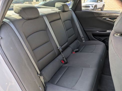 Used 2024 Chevrolet Malibu LT image 27