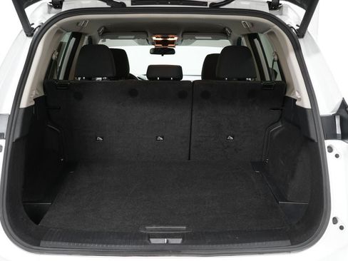 Used 2024 Nissan Rogue SV FWD image 27