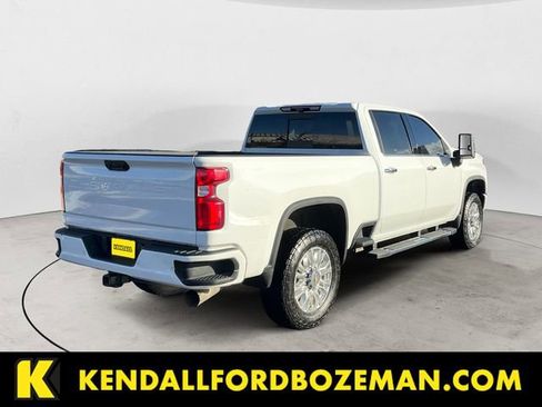 Used 2022 Chevrolet Silverado 3500 High Country w/ Technology Package AWD/4WD image 5