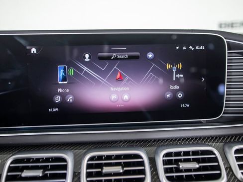 Used 2025 Mercedes-Benz GLE 53 AMG 4MATIC image 25