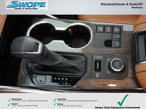 Used 2024 Toyota Highlander Platinum AWD/4WD image 24