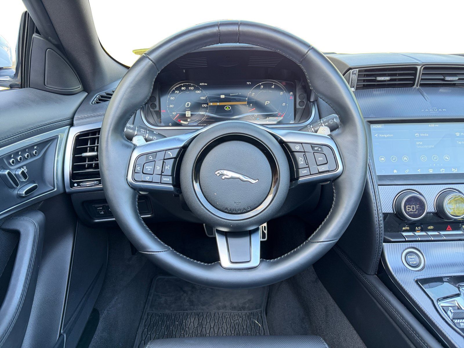 Used 2023 Jaguar F-TYPE R-Dynamic AWD/4WD image 11