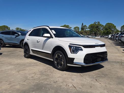 New 2026 Kia Niro Wind image 2