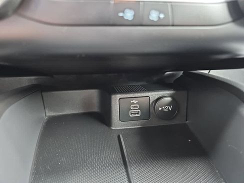 Used 2025 Ford Escape Active image 20