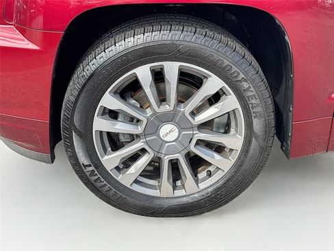 Used 2017 GMC Terrain Denali image 32