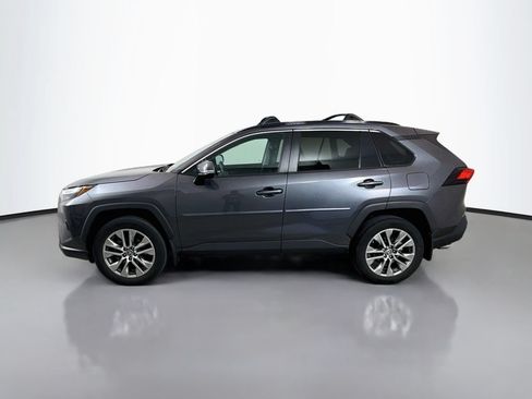 Used 2023 Toyota RAV4 XLE Premium FWD image 4