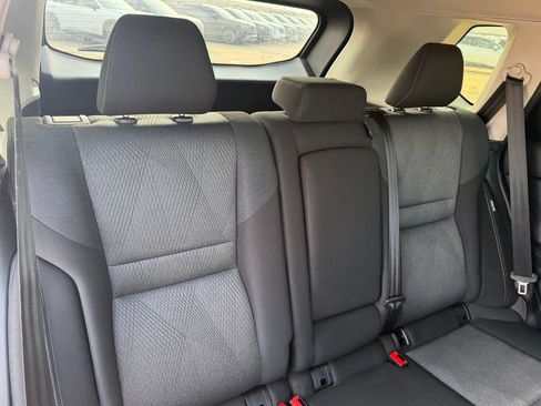 Certified 2025 Nissan Rogue SV FWD image 33