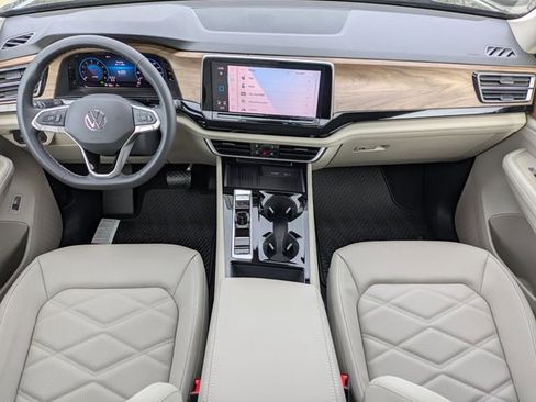 New 2026 Volkswagen Atlas SE FWD image 16