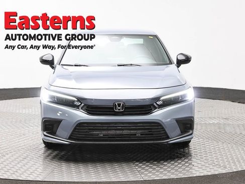 Used 2024 Honda Civic Sport image 2