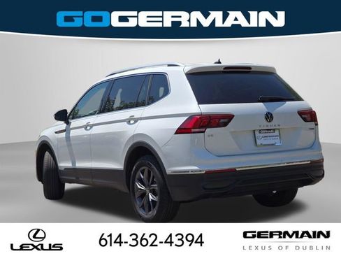 Used 2023 Volkswagen Tiguan SE w/ Panoramic Sunroof Package AWD/4WD image 21