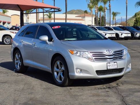 Used 2009 Toyota Venza AWD image 3