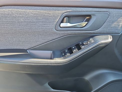 Certified 2023 Nissan Rogue SV AWD/4WD image 12
