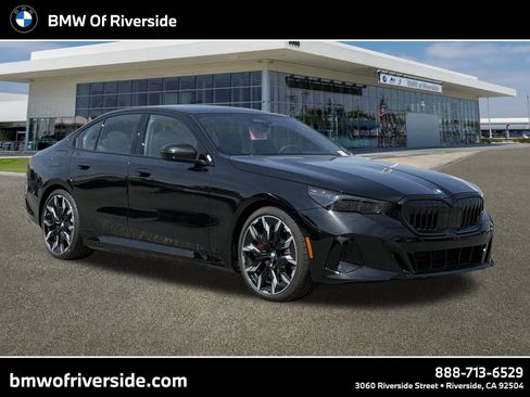 New 2026 BMW 550e xDrive w/ M Sport Professional Package image 1