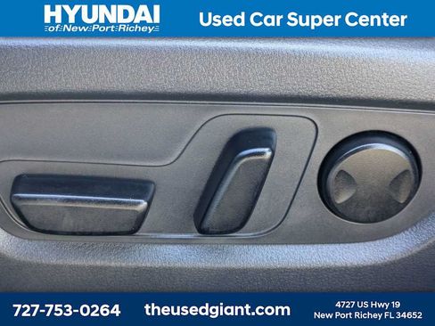 Used 2025 MAZDA CX-50 AWD 2.5 Hybrid w/ Premium Pkg image 25