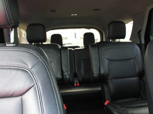 Used 2022 Ford Explorer XLT w/ Class IV Trailer Tow Package image 14