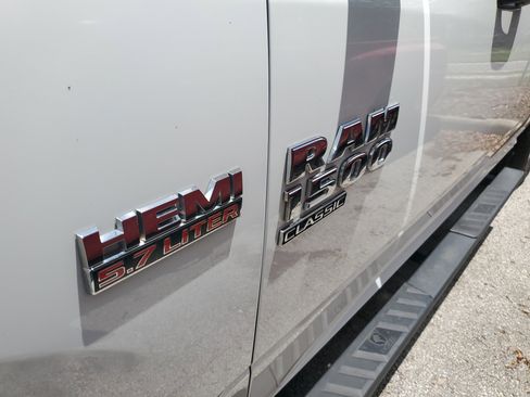 Used 2020 RAM 1500 Tradesman w/ Chrome Plus Package RWD image 4