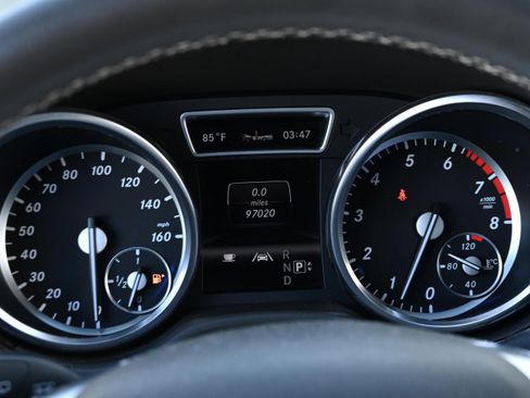 Used 2013 Mercedes-Benz GL 550 4MATIC image 15