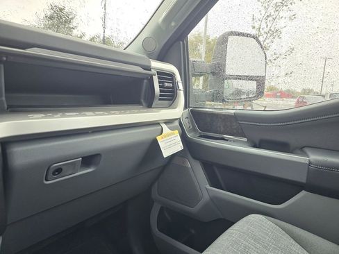 New 2026 Ford F250 XLT w/ XLT Premium Package AWD/4WD image 28