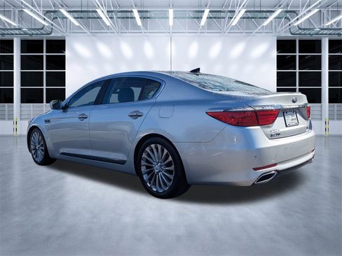 Used 2017 Kia K900 Luxury image 4