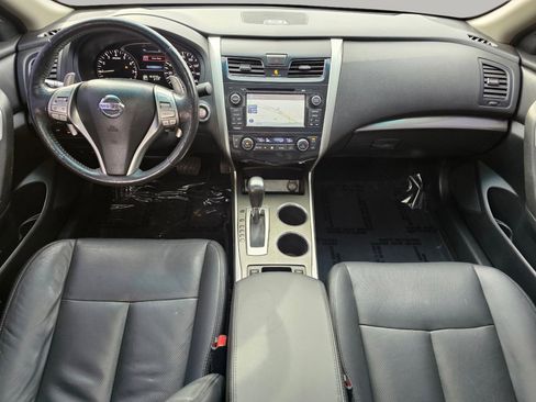 Used 2015 Nissan Altima 3.5 SL FWD image 2
