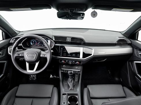 New 2025 Audi Q3 2.0T Premium image 19