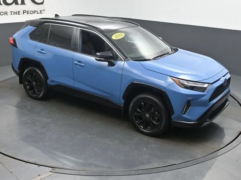 Used 2024 Toyota RAV4 XSE w/ Weather Package AWD/4WD image 49