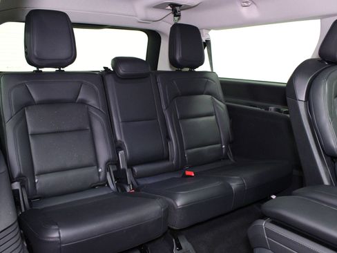 Used 2025 Lincoln Navigator L Reserve AWD/4WD image 19