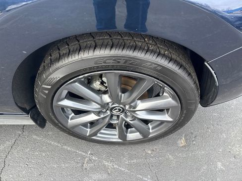 Used 2020 MAZDA MAZDA3 Hatchback w/ Preferred Package image 28