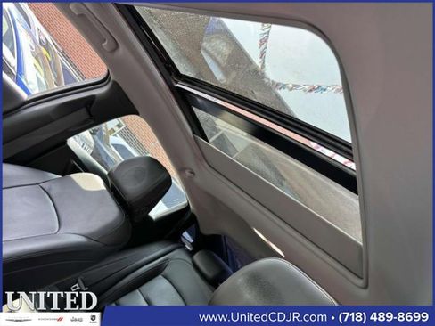Used 2017 Chevrolet Malibu Premier w/ Premier Sun and Wheel Package image 14