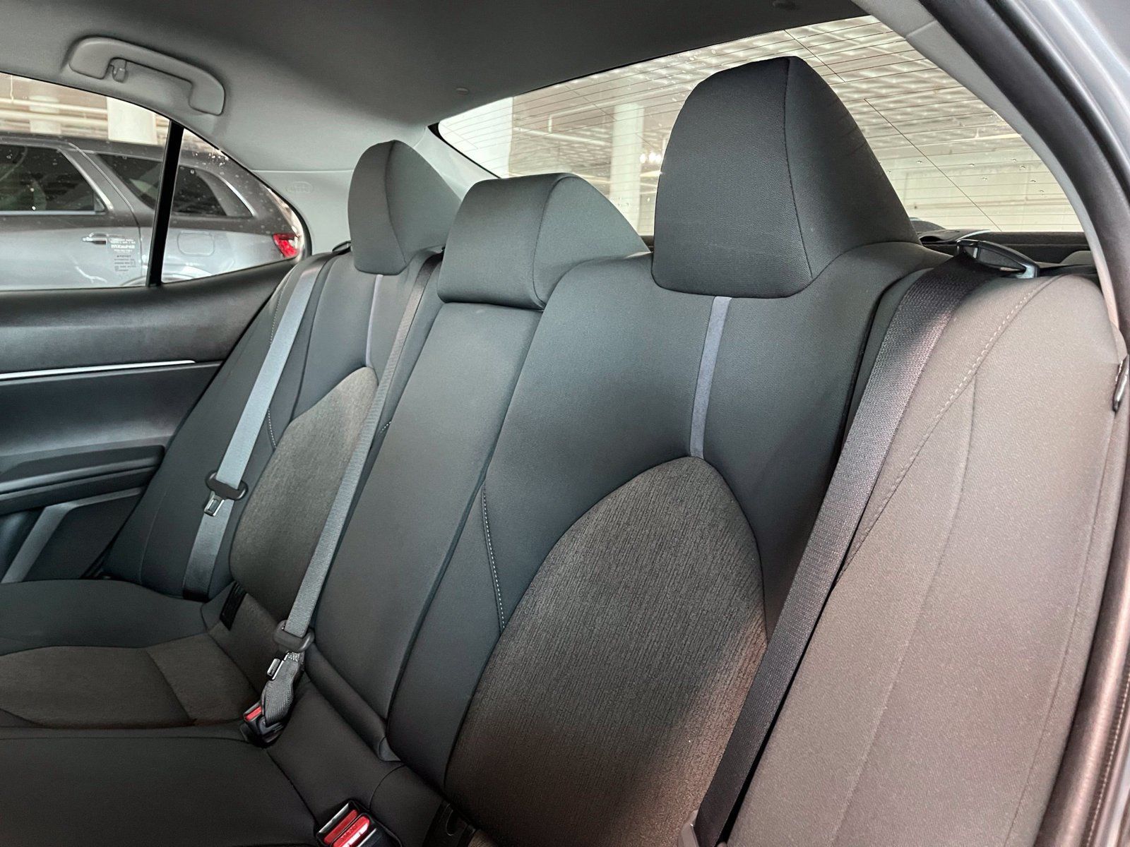 Used 2022 Toyota Camry LE FWD image 31