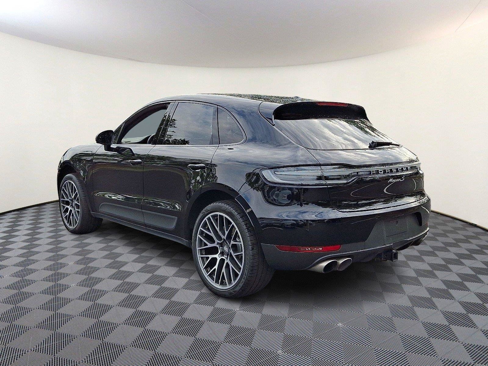 Used 2021 Porsche Macan S AWD/4WD image 4