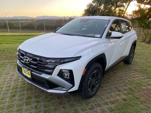 New 2026 Hyundai Tucson Blue SE image 21