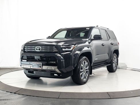 Certified 2025 Toyota 4Runner Limited AWD/4WD image 3