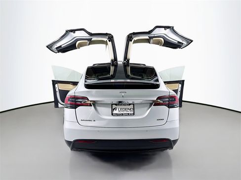 Used 2017 Tesla Model X 100D image 25