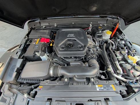 Used 2021 Jeep Wrangler Unlimited Sahara 4xe image 13