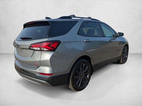 Used 2023 Chevrolet Equinox RS FWD image 5