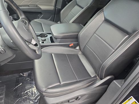 Used 2022 Volkswagen Atlas SE w/ Panoramic Sunroof Package AWD/4WD image 15