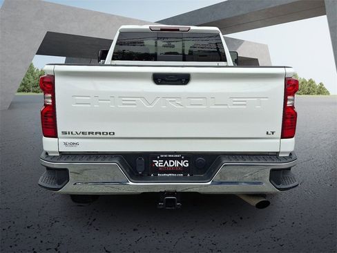 Used 2022 Chevrolet Silverado 2500 LT w/ Convenience Package image 5