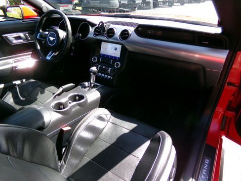 Used 2020 Ford Mustang Premium RWD image 13