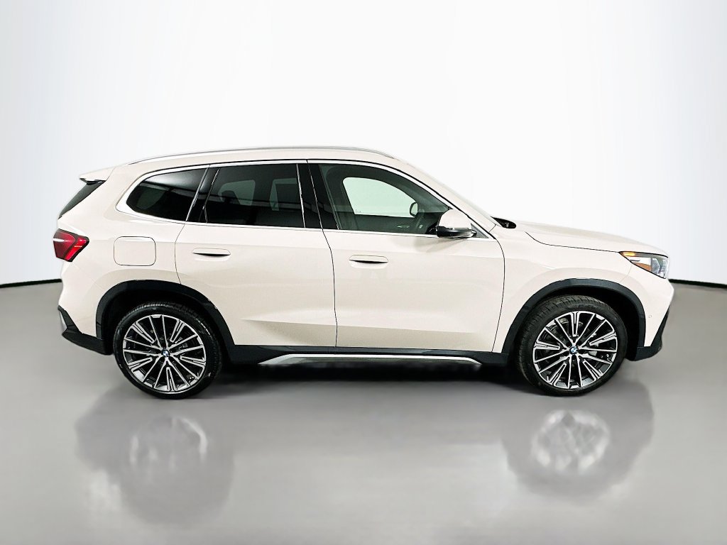 Used 2026 BMW X1 xDrive28i w/ Technology Package AWD/4WD image 4
